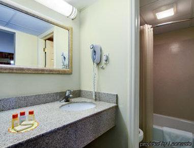 Days Inn By Wyndham Springfield/Phil.Intl Airport Rum bild