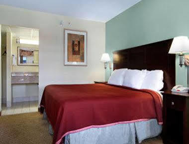 Days Inn By Wyndham Springfield/Phil.Intl Airport Exteriör bild
